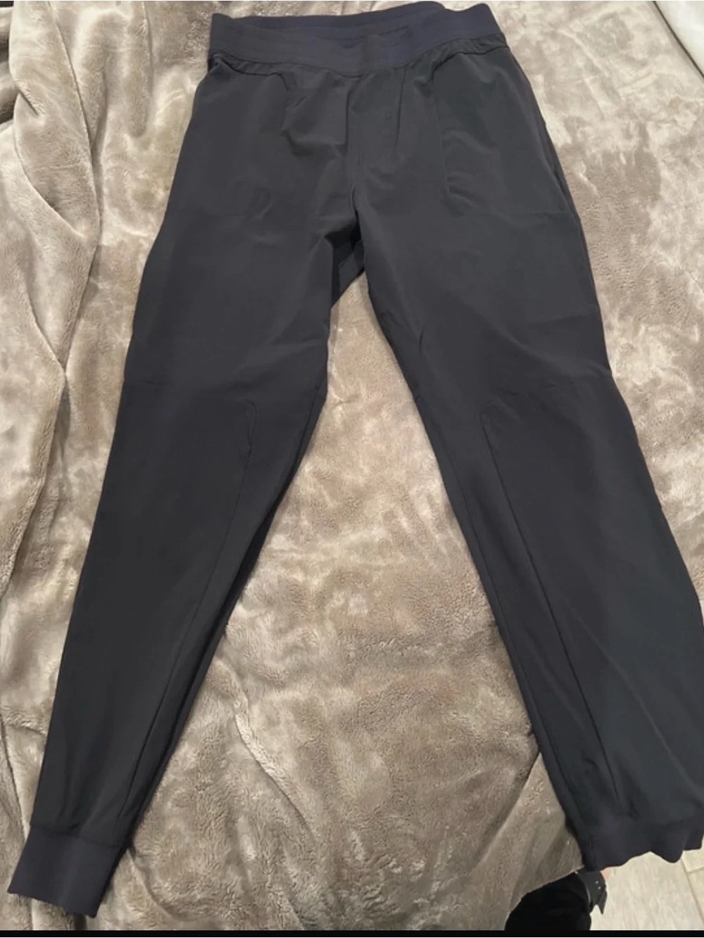 Alo Black Jogger Athletic Pants